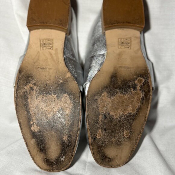 FREE PEOPLE At Ease Loafer Flats Slides Comfort Leather SILVER Size 38 or 7.5 - Picture 5 of 8